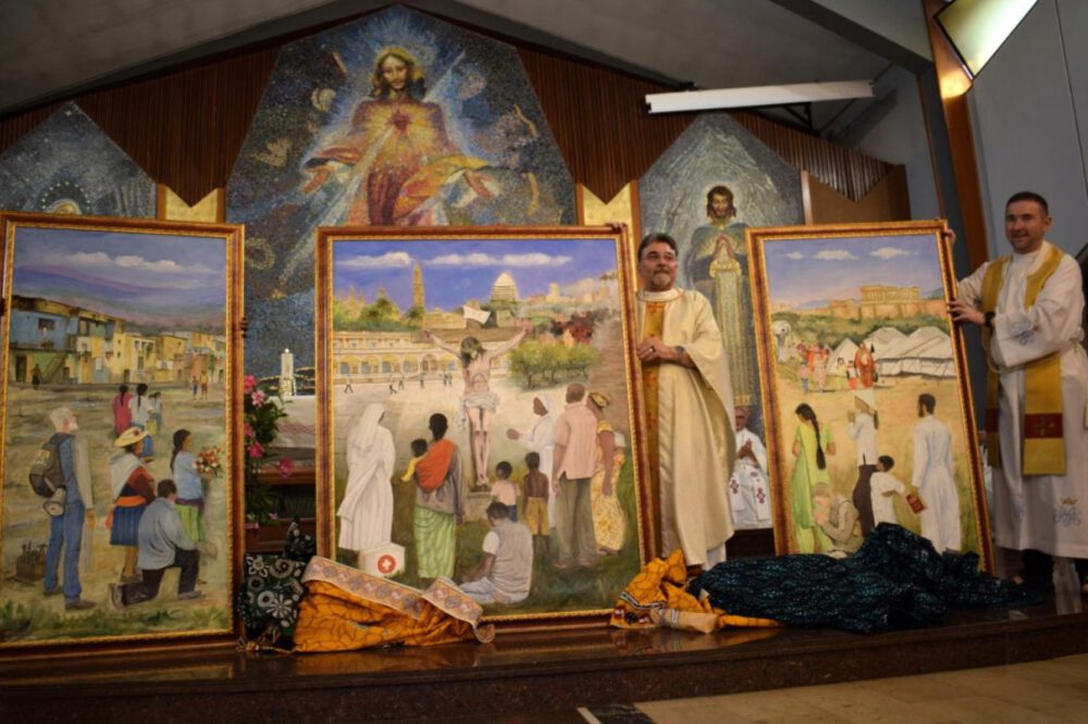 Triptychon von Nicola Maciariello: Die Augen auf den gekreuzigten Jesus Christus gerichtet