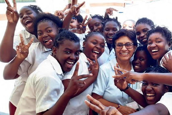 Sr. Elizabeth Carrillo: Unterricht und Lebenshilfe in der Mädchenschule von Nacala